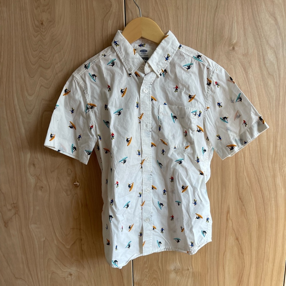 Old navy short sleeve shirt